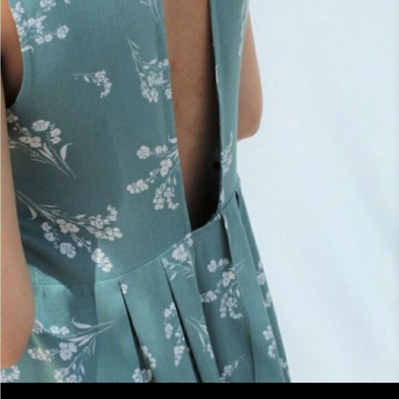 Boho Sage Printed Flowy Mini Keyhole Spring summer Dress sz S 2-4 M 6-8 L 10-12 - Picture 5 of 6